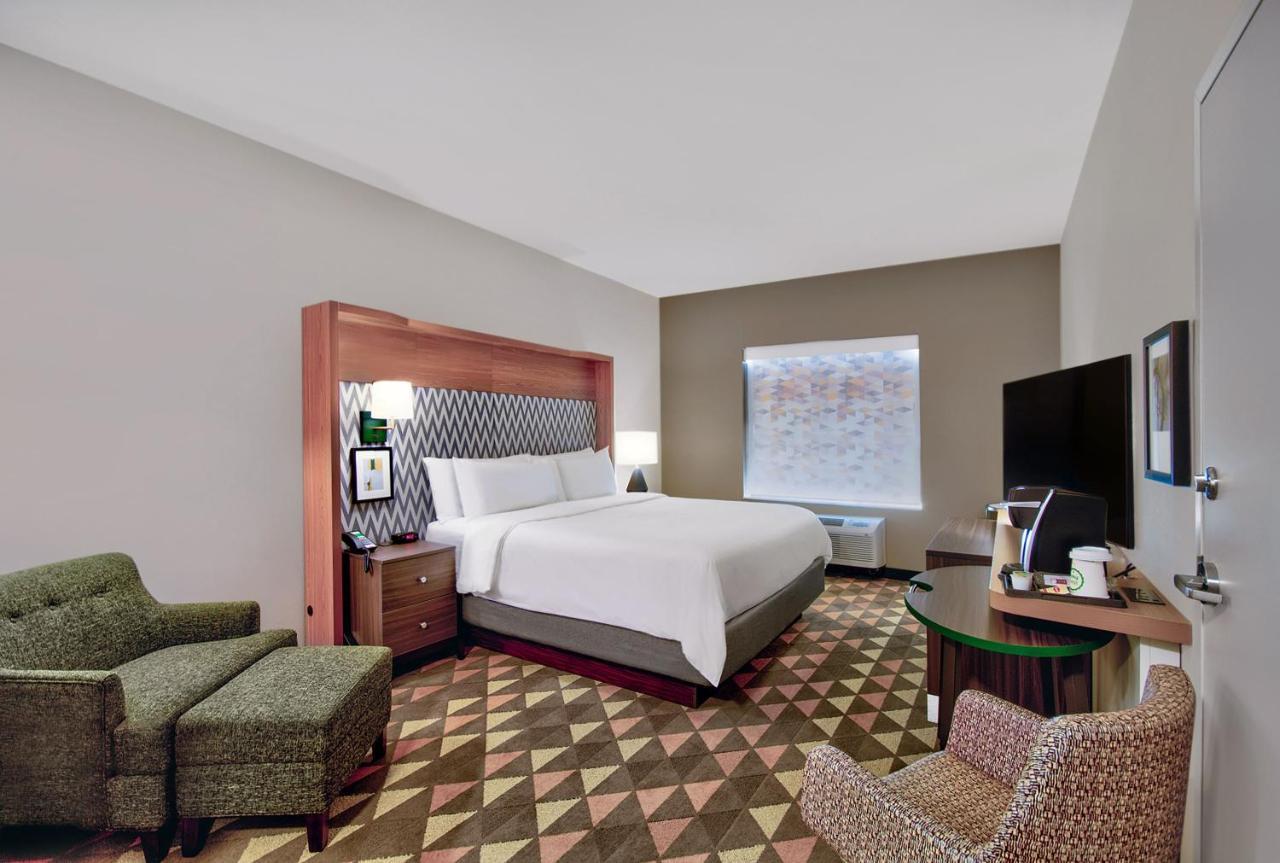 Holiday Inn - Erie By Ihg Exterior photo